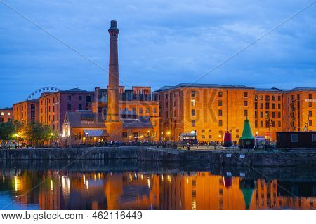 Liverpool, Uk - Jun. 18, 2022: Pumphouse At Blue Hour Sunset At Royal Albert Dock In Liverpool, Mers