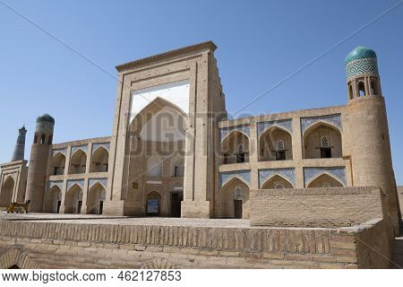 Khiva, Uzbekistan - September 06, 2022: Old  Kutlug-murad-inaka Madrasah On A Sunny Day