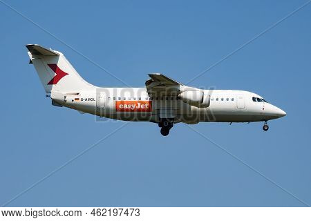 Vienna, Austria - May 13, 2018: Easyjet British Aerospace Avro Rj100 D-amgl Passenger Plane Arrival 