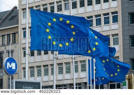 Brussels, Belgium - 10 September 2022: Eu Flags In Front Of European Commission In Brussels, Belgium