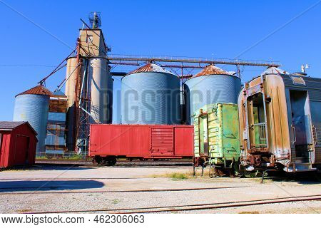 September 15, 2022 In Atchison, Ks:  Grain Elevator Where Grain Is Stored Besides Railroad Tracks Wi