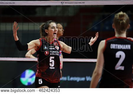 Istanbul, Turkey - February 02, 2022: Seyma Ercan In Turk Hava Yollari Vs Igor Gorgonzola Novara Cev