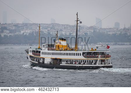 Istanbul, Turkey - November 07, 2021: Sehir Hatlari Ferry In Bosphorus Strait. Sehir Hatlari Was Est