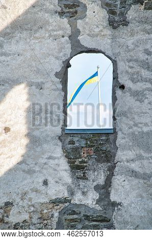 Visingsborg Castle In Sweden On The Island Of Visingsö In Lake Vätterm. Ruin From The Middle Ages Fr