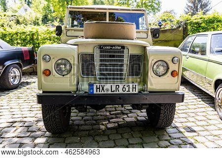 Schieder-schwalenberg, North Rhine-westphalia, Germany, May 8, 2022: Classic Car Show, Land Rover 88
