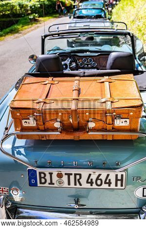 Schieder-schwalenberg, North Rhine-westphalia, Germany, May 8, 2022: Classic Car Show, Land Rover 88