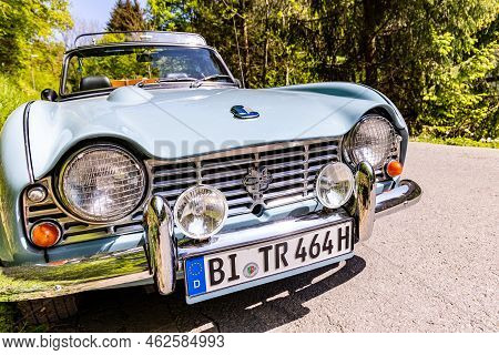 Schieder-schwalenberg, North Rhine-westphalia, Germany, May 8, 2022: Classic Car Show, Land Rover 88