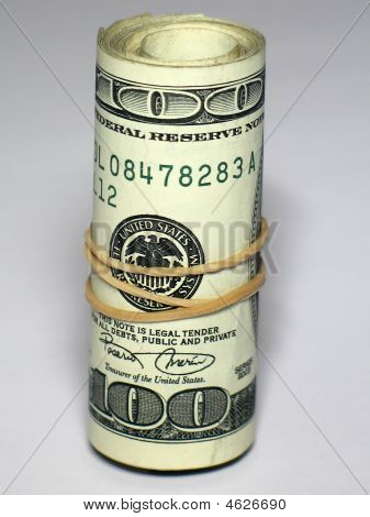 Hunderte Dollar gerollt