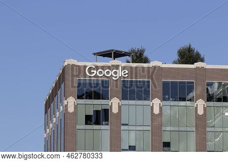 Chicago - Circa October 2022: Google Chicago Office. Google Is A Technology Company Known For Cloud 
