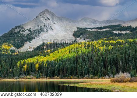 Early Autumn At Lost Lake On Kebler Pass Near Crested Butte. Autumn Scenery In The Rocky Mountains O