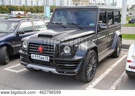 Moscow, Russia - September 29, 2012: Black Luxury Offroad Car Mercedes-benz G-class (w463) In A City