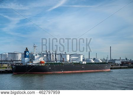 Rotterdam, Netherlands - July 11, 2022: Kriti Rock Oil Tanker Being Processed At Quay In Front Of Oi