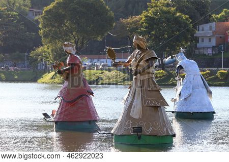 Orixa Sculpture On The Tororo Dike
