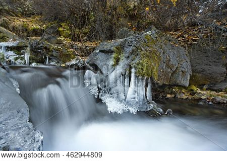 Russia. The South Of Western Siberia, The Altai Mountains. Stormy Streams Of Water Ice On The Karasu
