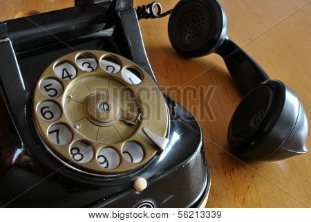 Old Telefone