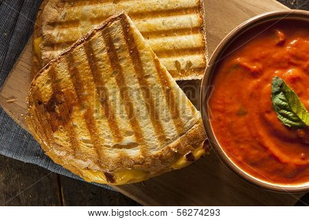 Grilled Cheese Sandwich With Tomato Soup