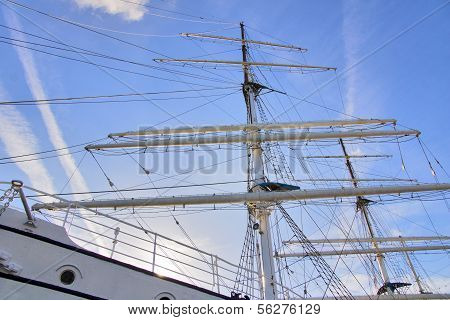 Large Ship mast