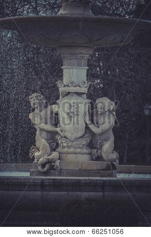 Water fountain in Retiro Park (Parque del Retiro) in Madrid