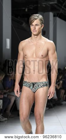 Parke & Ronen