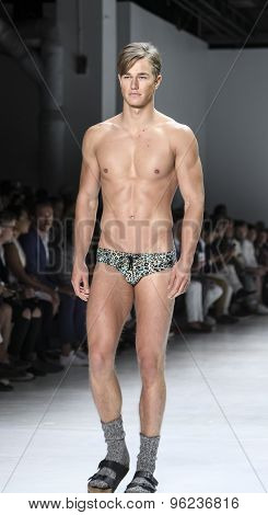 Parke & Ronen