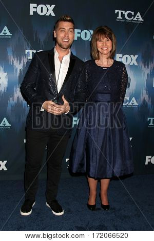 LOS ANGELES - JAN 11:  Lance Bass, Diane Bass at the FOXTV TCA Winter 2017 All-Star Party at Langham Hotel on January 11, 2017 in Pasadena, CA