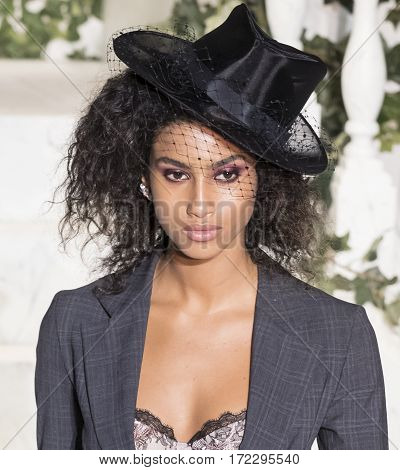 La Perla - Fall Winter 2017 - Show