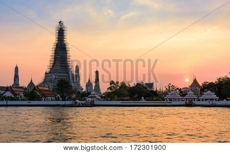 Wat Arun temple of the Dawn is one of the best known landmarks and one of the most published images of Bangkok