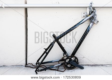 Chaining a bicycle did not prevent thieves from stealing parts like wheels from it.