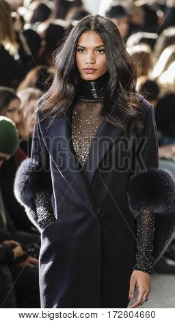 New York Fashion Week Fw 2017 - Pamella Roland Collection