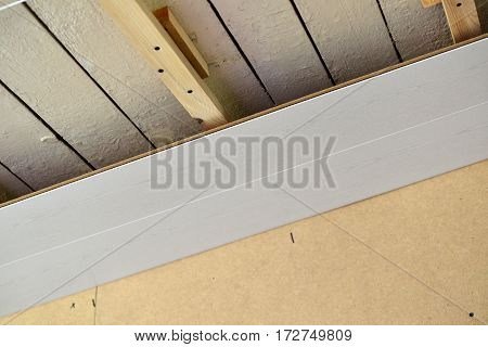 Installation of the ceiling of MDF panels