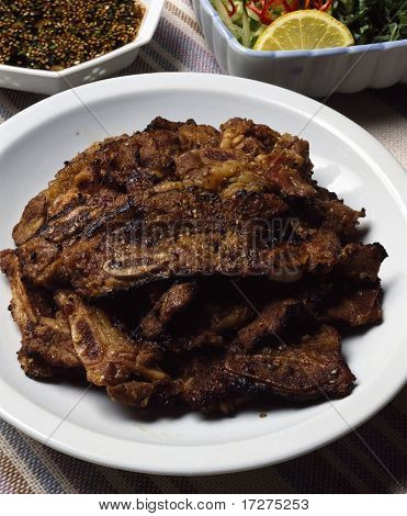 Comida coreana asada