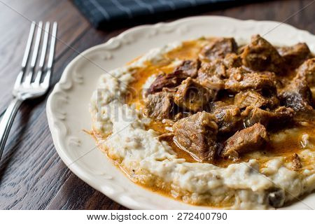 Turkish Food Hunkar Begendi Made With Eggplant And Meat.