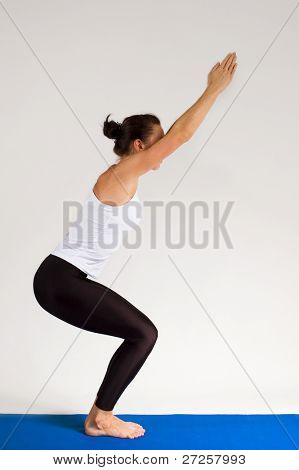 Yogi Mädchen tun Ausübung, 108 von 116