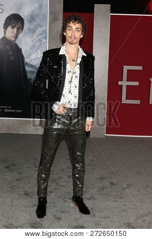 LOS ANGELES - DEC 5:  Robert Sheehan at the 
