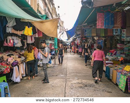 Bangkok/thailand - 27 August 2018:unacquainted Thai People Or Tourist Walking On 