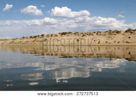 The Sky Reflected In The Water, Deserted Beach Lake, Summer Sky, Nature, Blue Cloud,