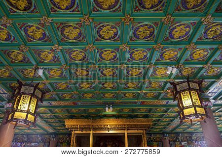 Wat Borom Raja Kanjanapisek Or Wat Leng Nei Yi 2, The Traditional Chinese Style Temple In Nonthaburi