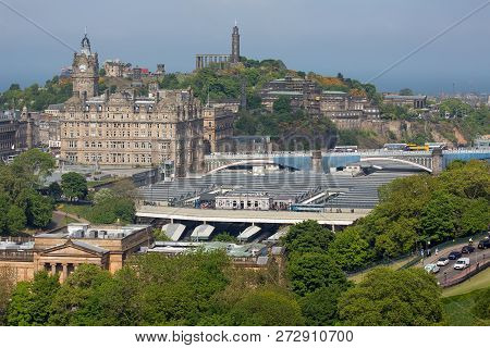 Edinburgh, Scotland - May 24, 2018: Aerial View From Scottish Edinburgh Castle At Princes Street Gar