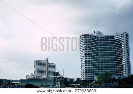 Bangkok, Thailand-november 23,2018 : Modern Glass Business Office Building Skyscrapers Over Blue Clo