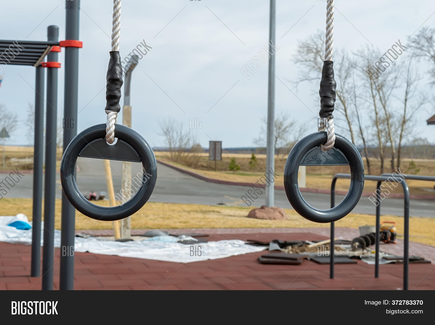 metal gymnastic rings