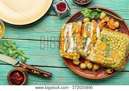 Appetizing Jellied Fish.