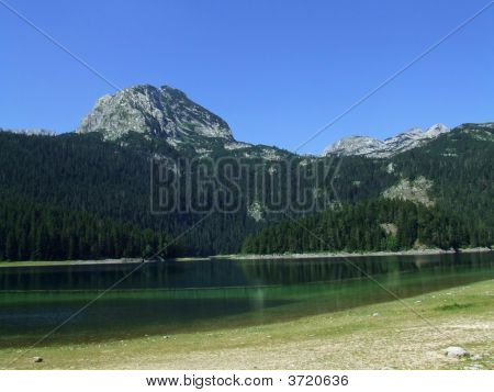 Černé jezero