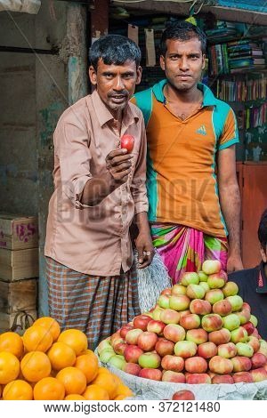 Bogra, Bangladesh - November 7, 2016: Fruit Sellers In Bogra Bangladesh