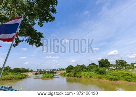 The View Of The Pasak River And The Beautiful Nature Behind Rama 6 Dam, Phra Nakhon Si Ayutthaya Pro