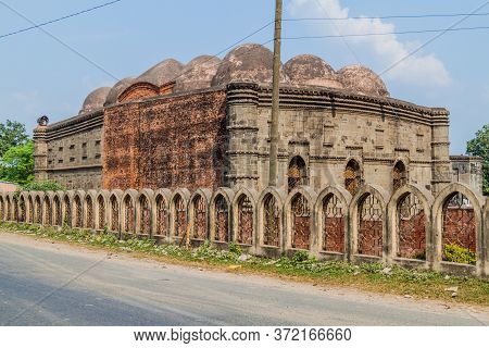 Choto Shona Mosque Small Golden Mosque In Bangladesh