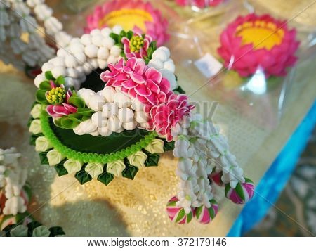 Model Of Thai Garland Colorful Flower Call 