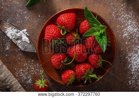 Beutiful And Delish Tartlets