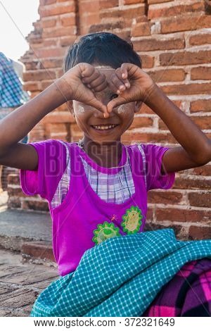 Bagan, Myanmar - December 9, 2016: Local Girl At The Temple No 860 In Bagan, Myanmar