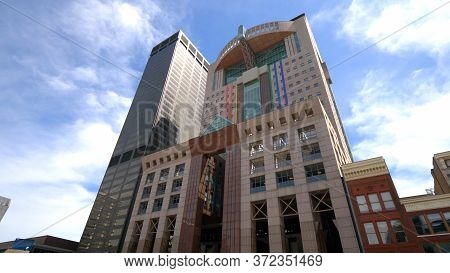 Humana Building At Louisville Main Street - Louisville, Usa - June 14, 2019