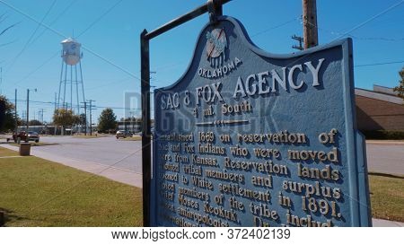Sign Sac And Fox Agency Oklahoma At Route66 - Oklahoma City-oklahoma - October 21, 2017